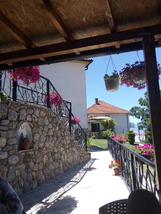 Guest House Stevovski Elshani Екстериор снимка