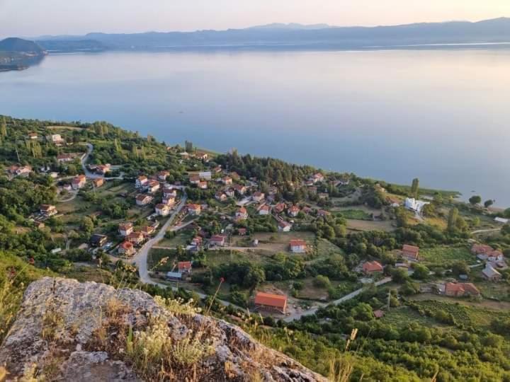 Guest House Stevovski Elshani Екстериор снимка