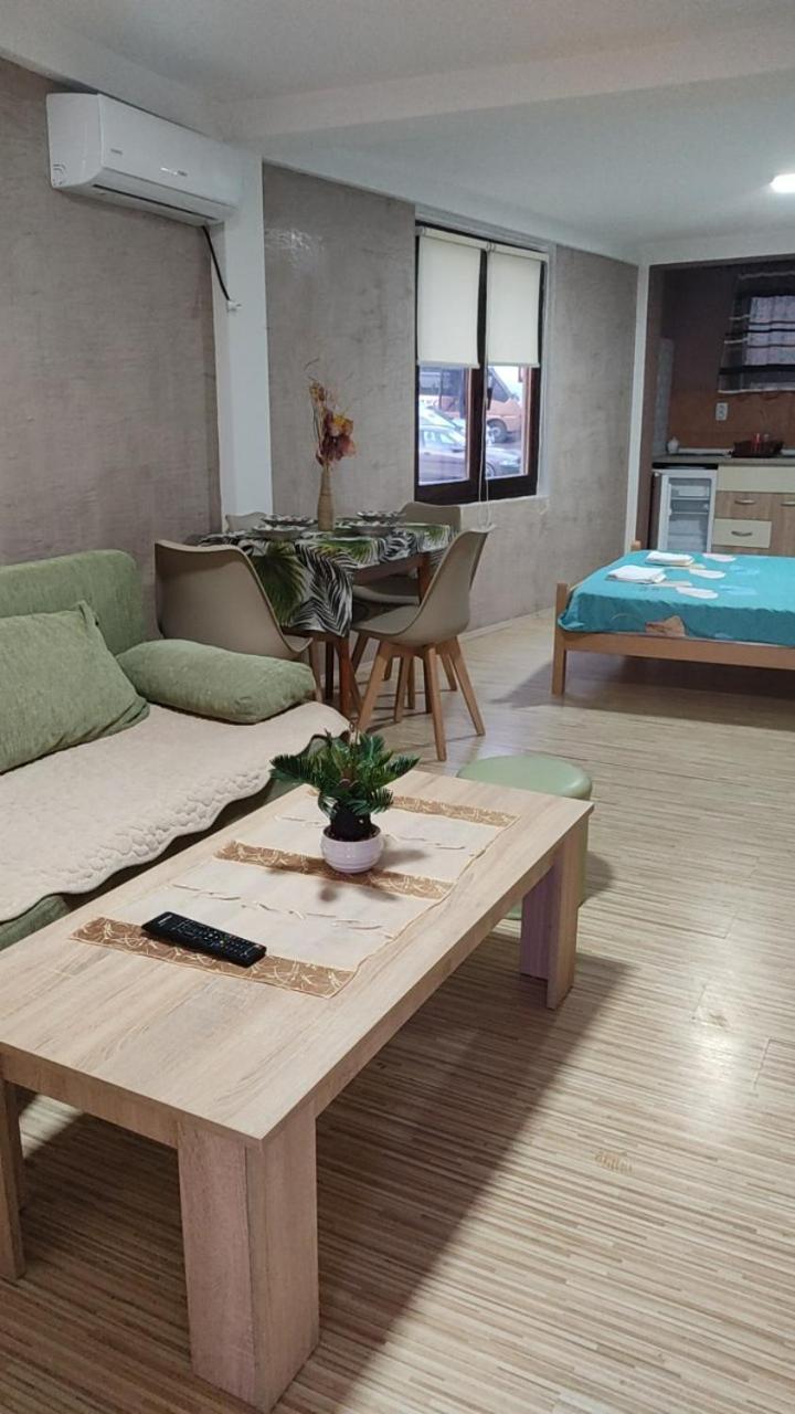 Guest House Stevovski Elshani Екстериор снимка