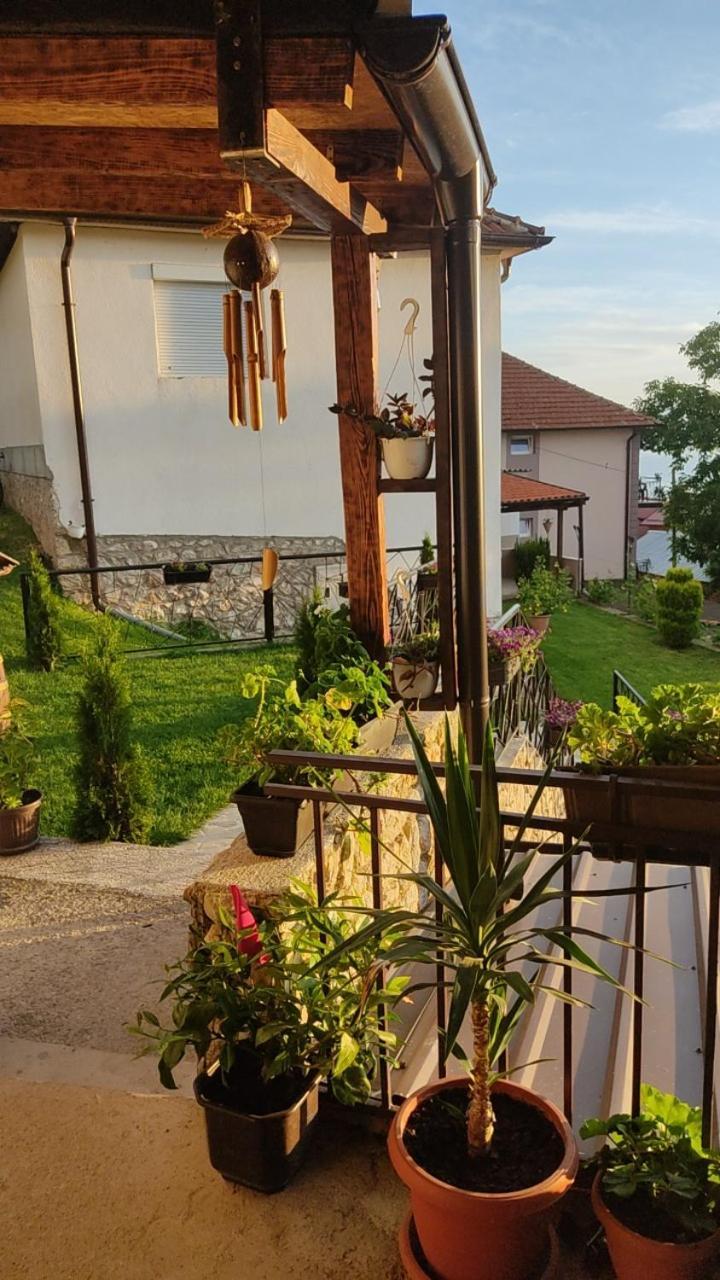 Guest House Stevovski Elshani Екстериор снимка